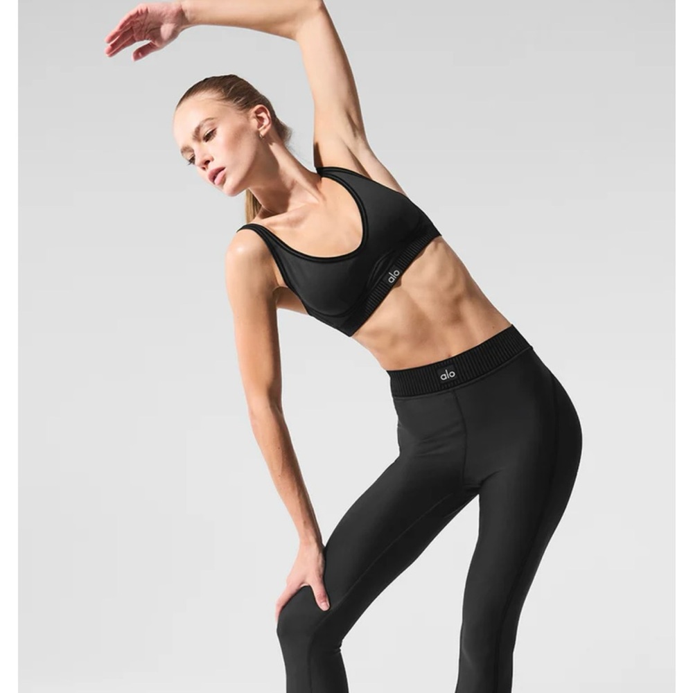 ALO Yoga Set Airlift Bra & Airlift Legging XS